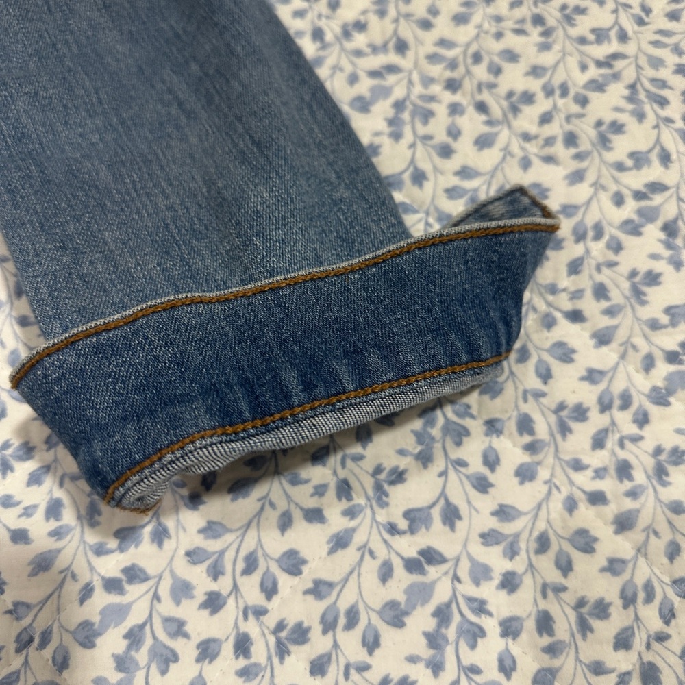 Chico's Blue Jean Jacket with Fitted Silhouette - Picture 3 of 4